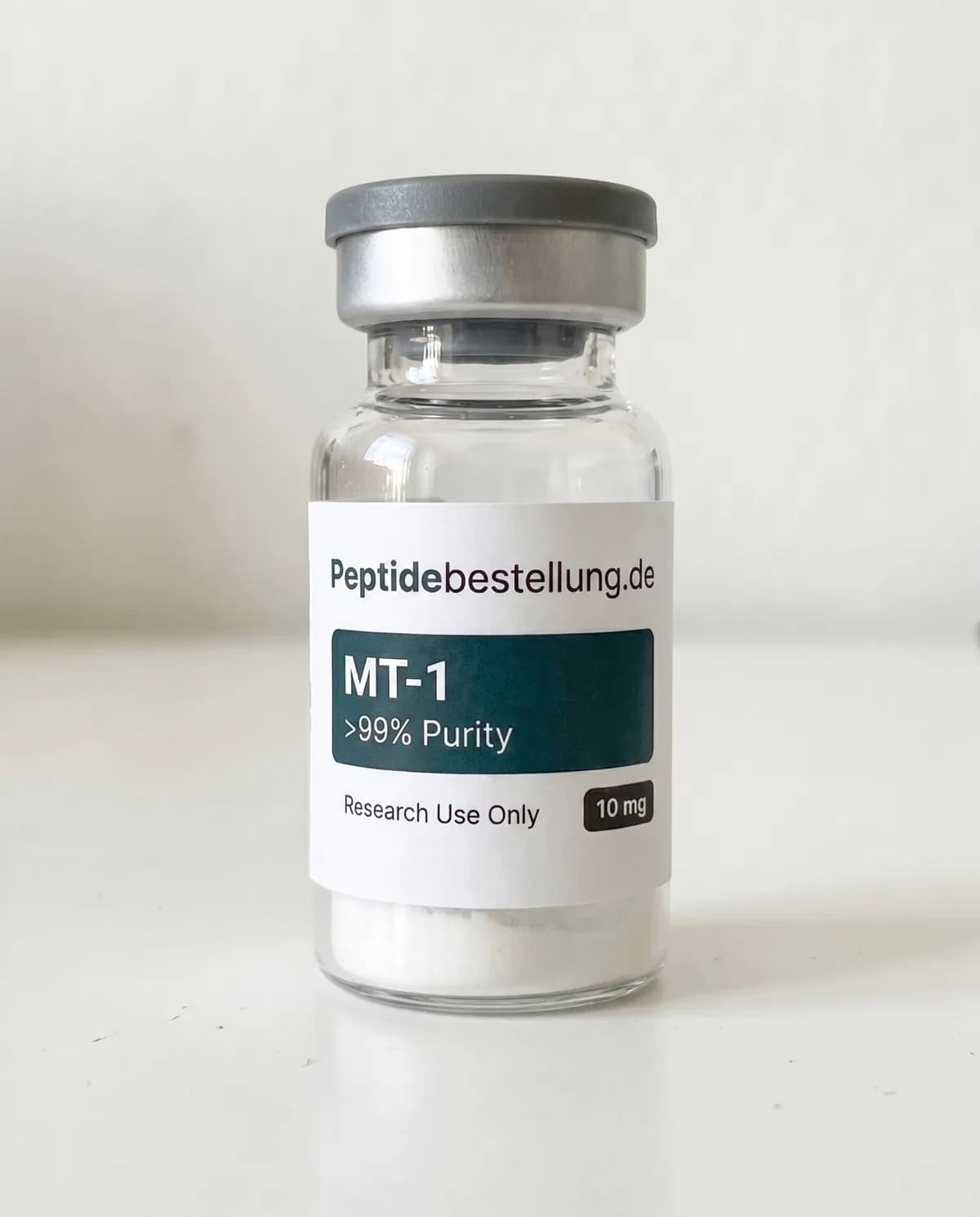 MT-1 10 mg Forschungspeptid als klares Vial mit Frontetikett und lyophilisiertem Pulver