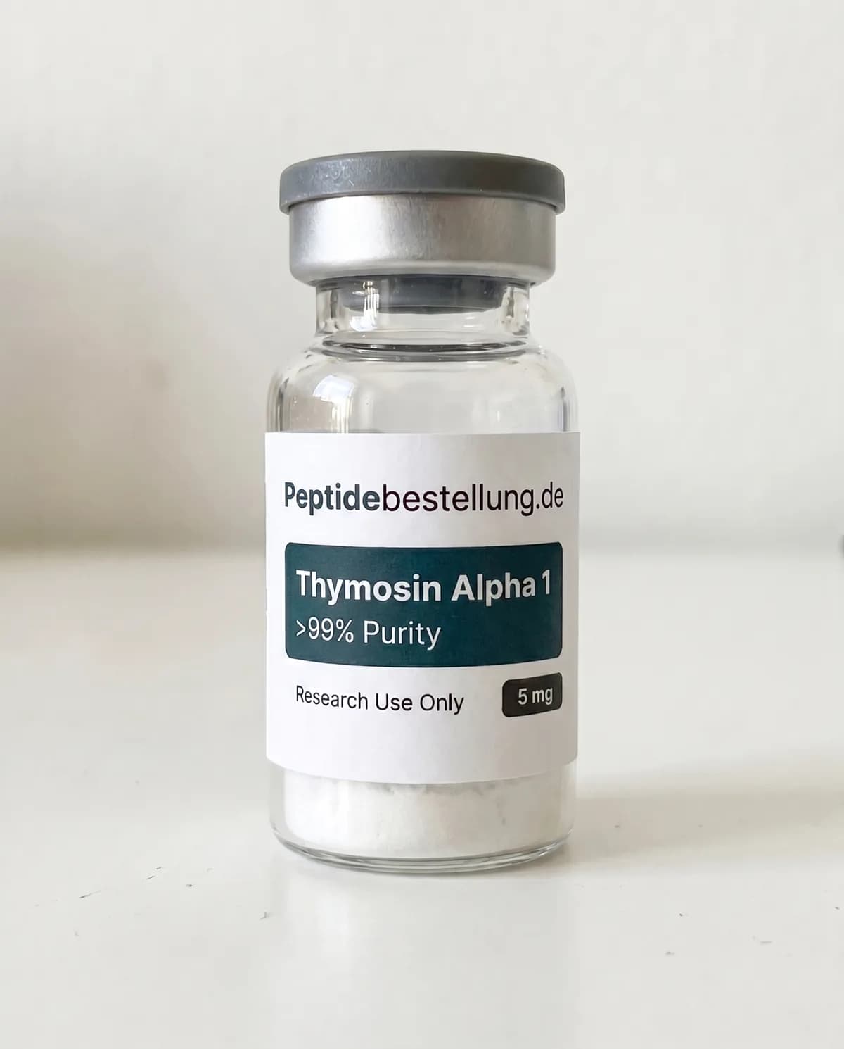 Thymosin Alpha 1 10 mg Forschungspeptid als klares Vial mit Frontetikett und lyophilisiertem Pulver